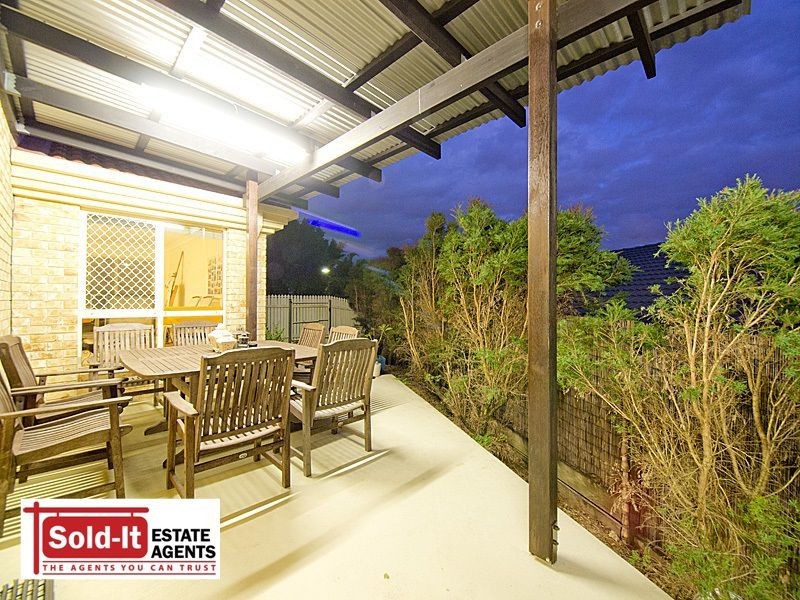 8 Corso Street, Eatons Hill QLD 4037