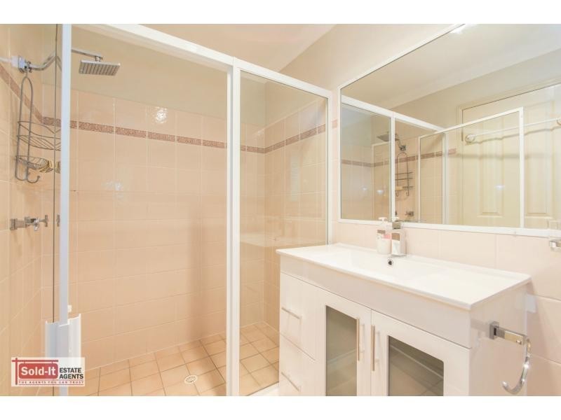 7 Duet Court, Eatons Hill QLD 4037