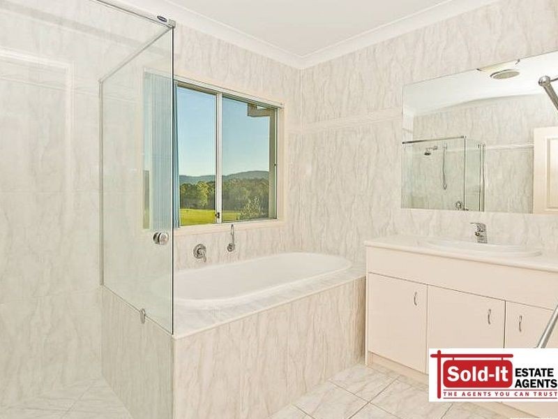 Samford Valley QLD 4520