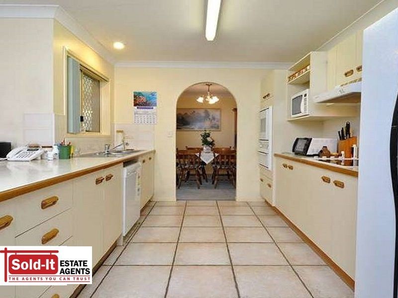 64 Kentwood Drive, Bray Park QLD 4500