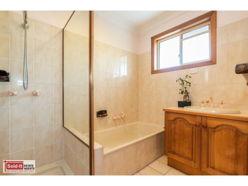 49 Chowchilla Street, Albany Creek QLD 4035