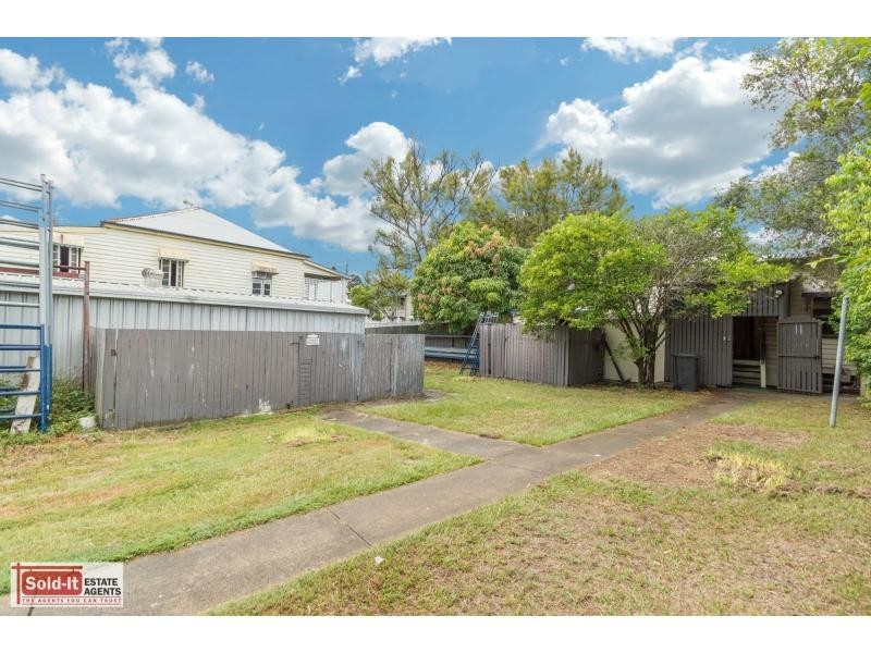 18 Kedron Park Road, Wooloowin QLD 4030