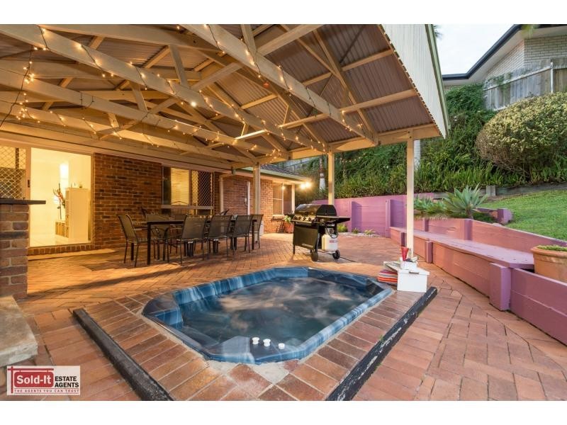 3 Teak Court, Albany Creek QLD 4035
