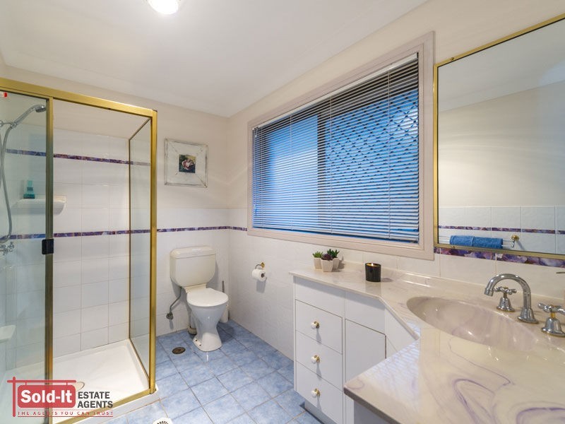 5 Toro Court, Eatons Hill QLD 4037