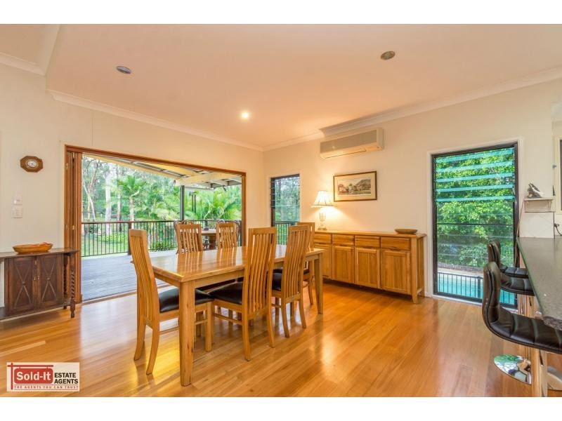 18 Edenderry Court, Eatons Hill QLD 4037