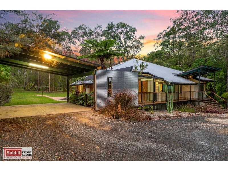 18 Edenderry Court, Eatons Hill QLD 4037