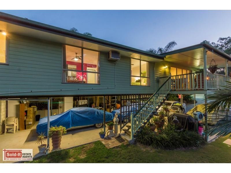 24 Harrier Place, Warner QLD 4500