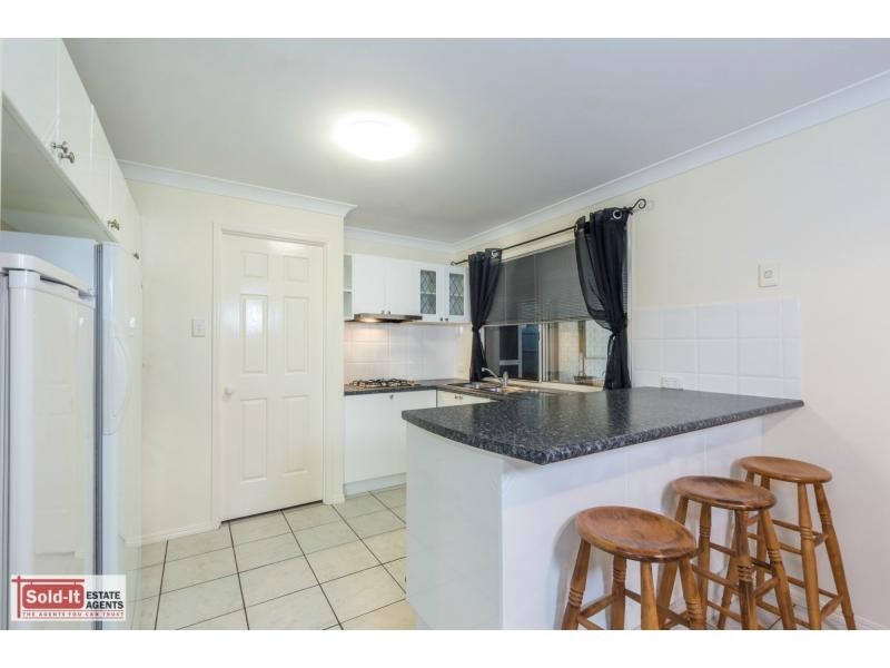 30 Lancewood Drive, Albany Creek QLD 4035