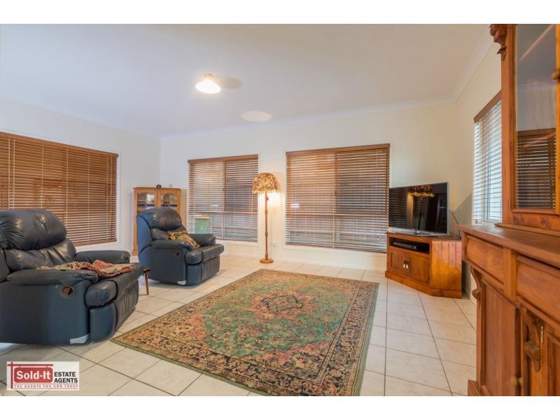 30 Lancewood Drive, Albany Creek QLD 4035