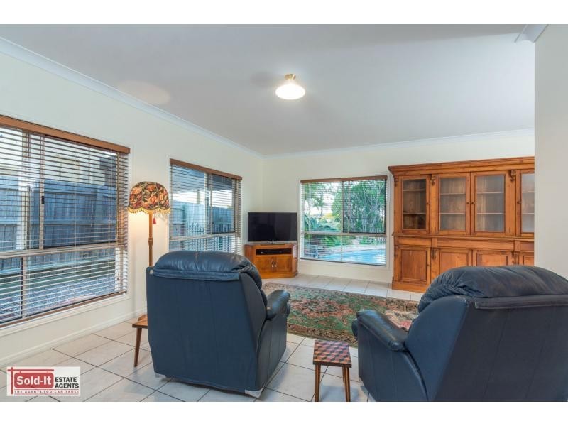 30 Lancewood Drive, Albany Creek QLD 4035