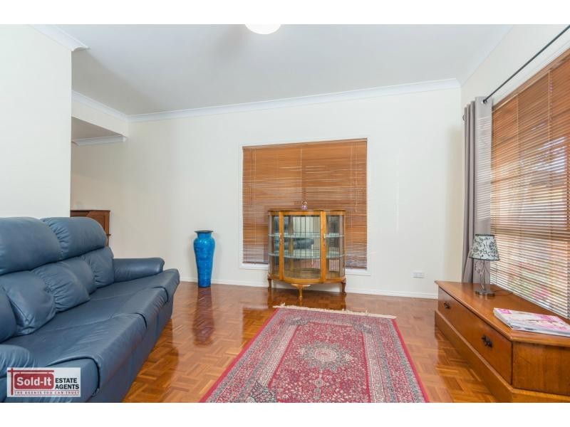 30 Lancewood Drive, Albany Creek QLD 4035