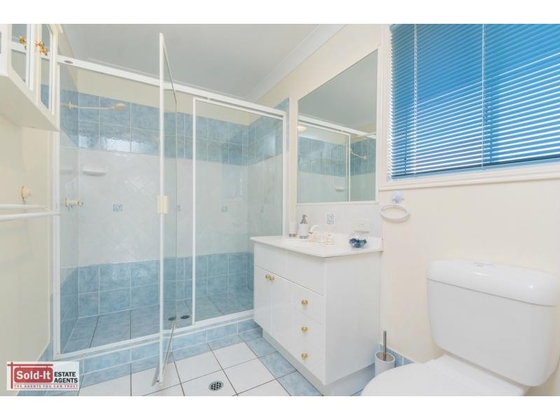 30 Lancewood Drive, Albany Creek QLD 4035