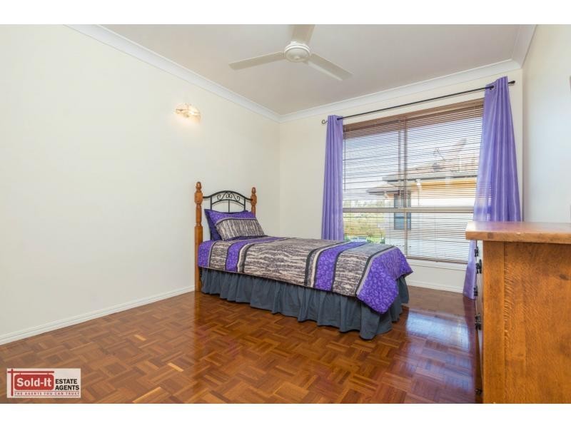 30 Lancewood Drive, Albany Creek QLD 4035