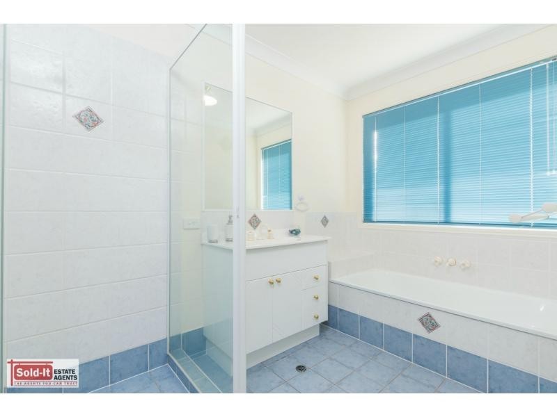 30 Lancewood Drive, Albany Creek QLD 4035