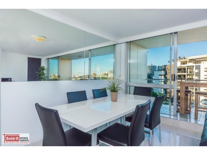 24 Dunmore Terrace, Auchenflower QLD 4066