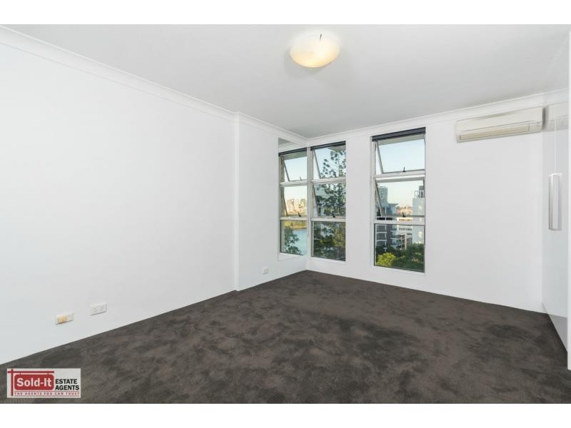 24 Dunmore Terrace, Auchenflower QLD 4066