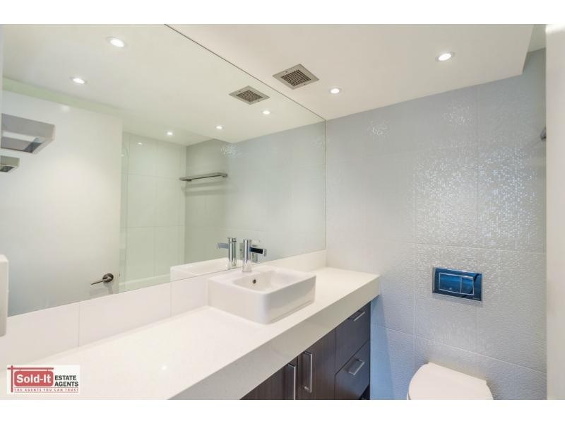 24 Dunmore Terrace, Auchenflower QLD 4066