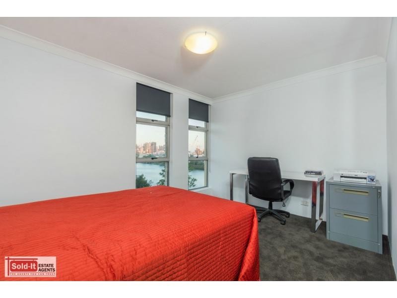 24 Dunmore Terrace, Auchenflower QLD 4066