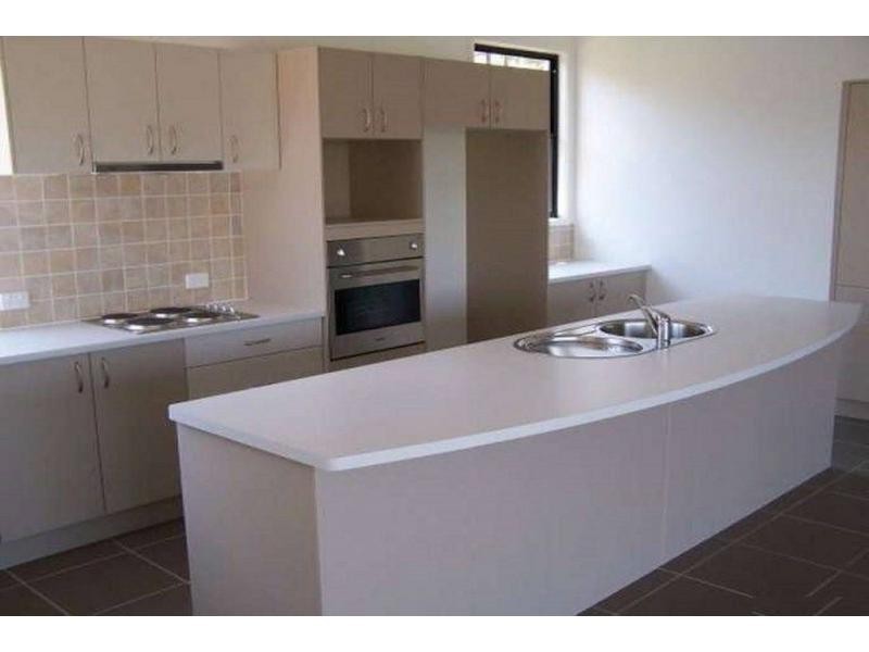 7 Markwell Court, Petrie QLD 4502