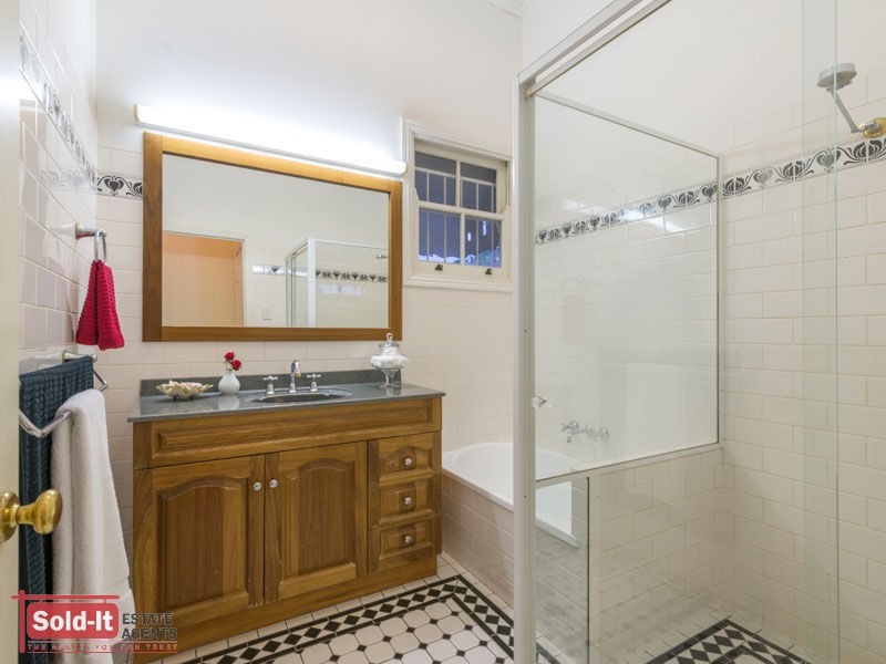 45 Cartwright Street, Windsor QLD 4030