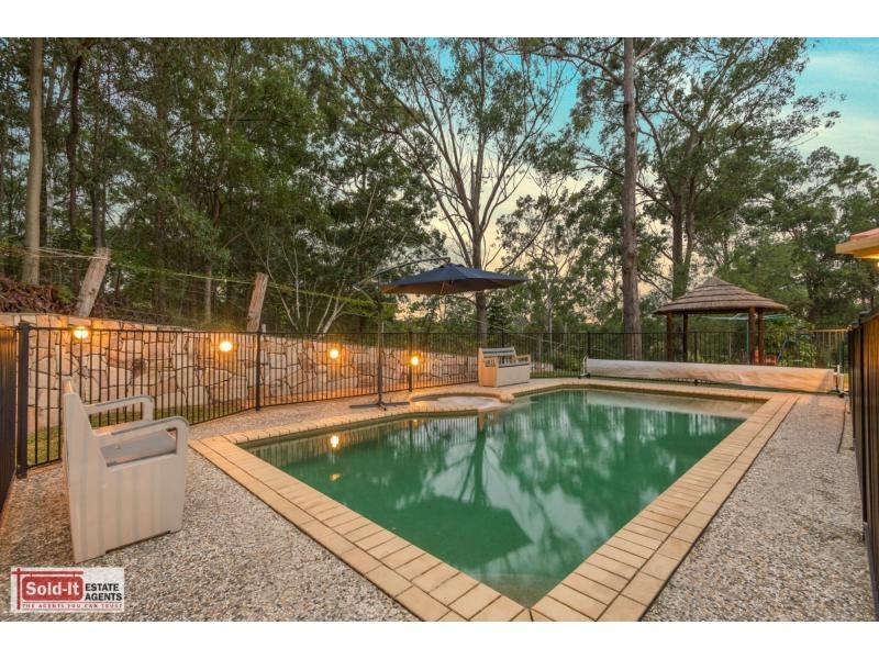 9 Prasada Court, Eatons Hill QLD 4037