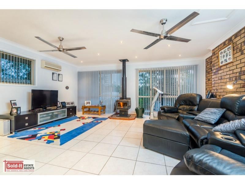 9 Prasada Court, Eatons Hill QLD 4037