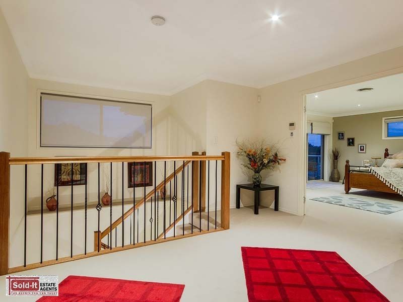 27 Cabarita Crescent, Eatons Hill QLD 4037