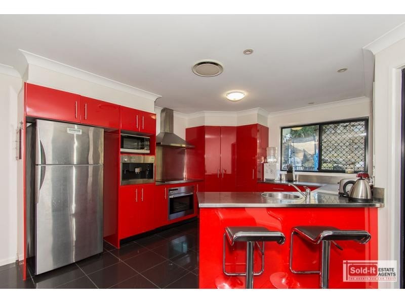 Eatons Hill QLD 4037