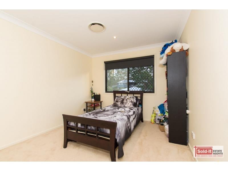 Eatons Hill QLD 4037