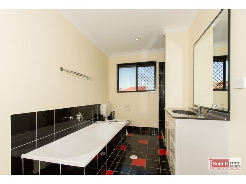 Eatons Hill QLD 4037