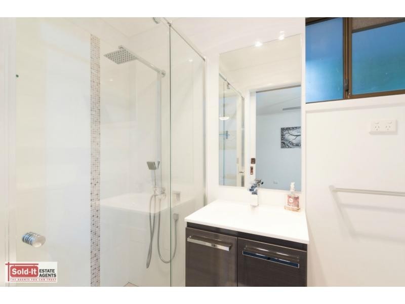 73 Gilford Crescent, Albany Creek QLD 4035