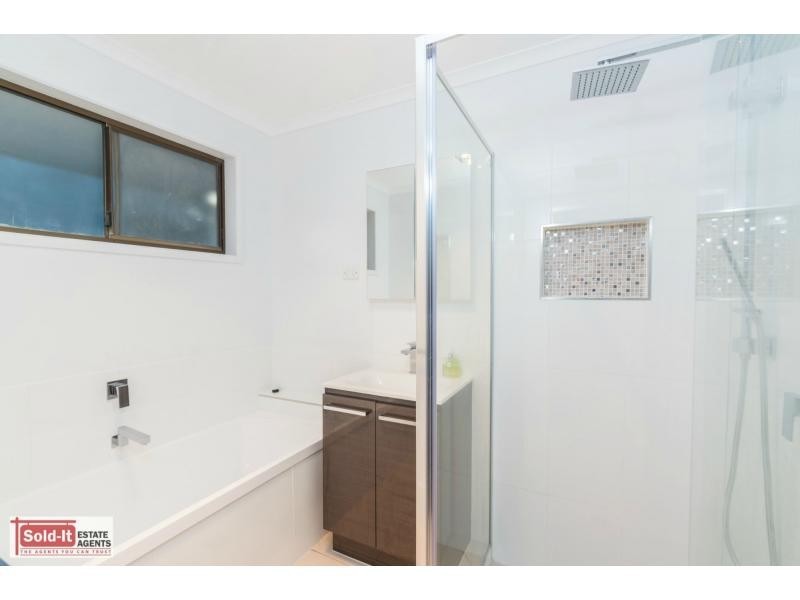 73 Gilford Crescent, Albany Creek QLD 4035