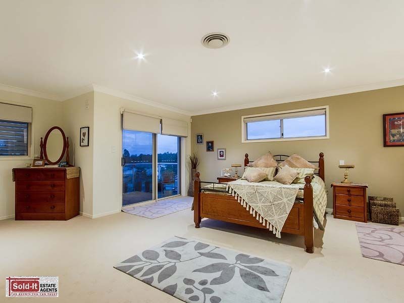 27 Cabarita Crescent, Eatons Hill QLD 4037