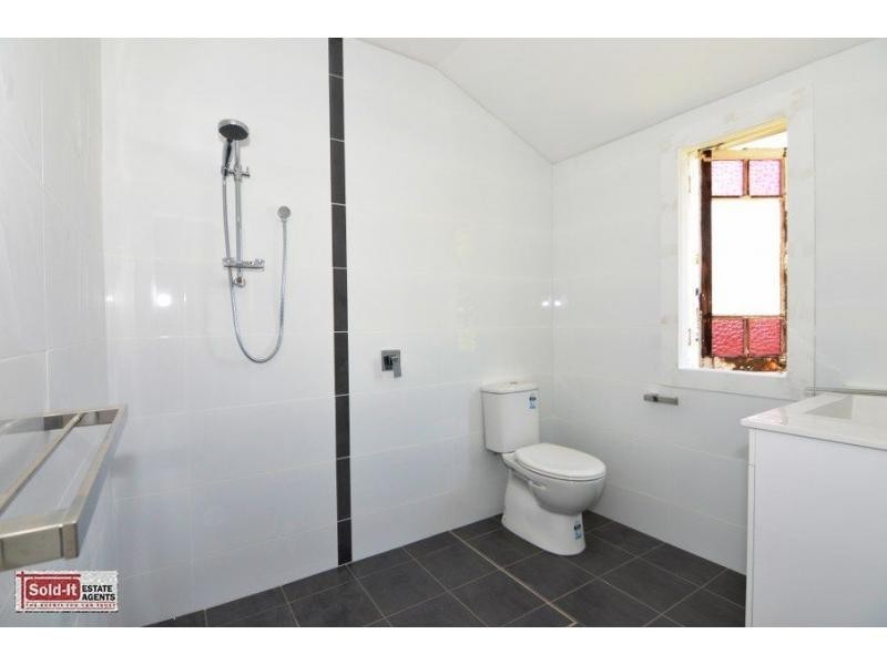 96 Redhill Road, Nudgee QLD 4014