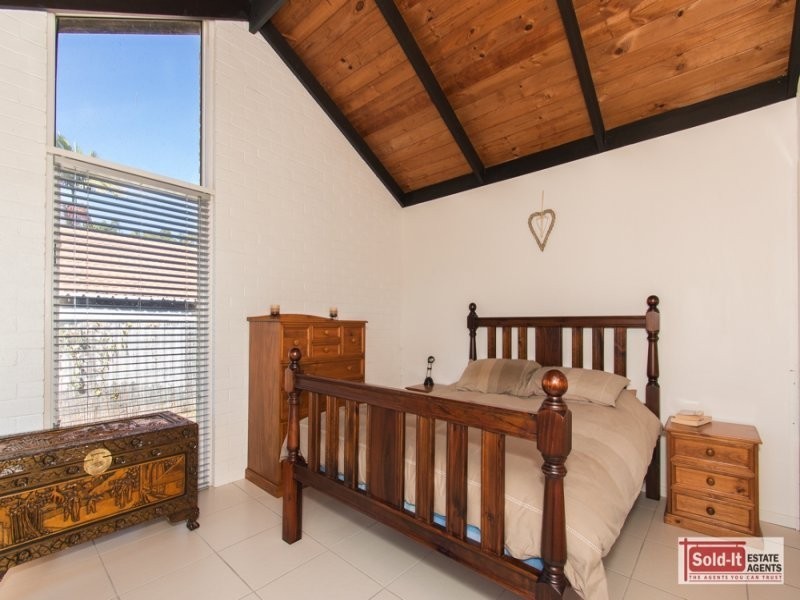 Eatons Hill QLD 4037