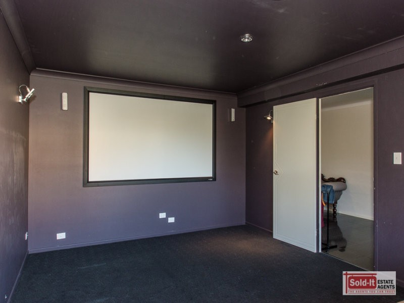 Eatons Hill QLD 4037