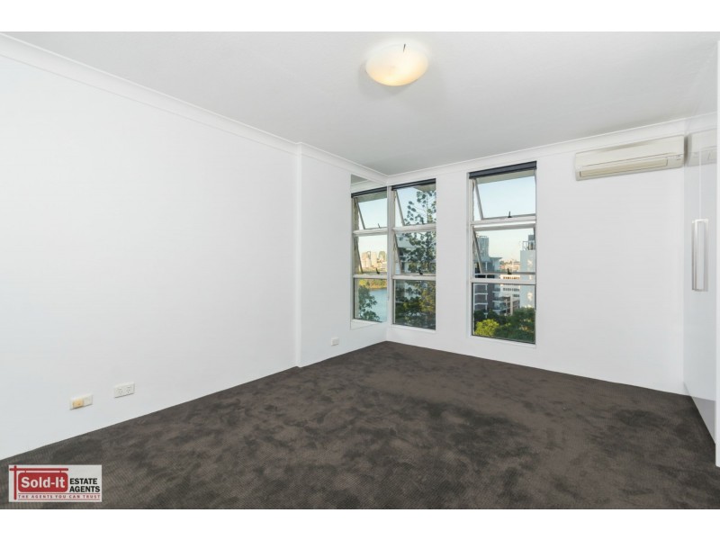 24 Dunmore Terrace, Auchenflower QLD 4066