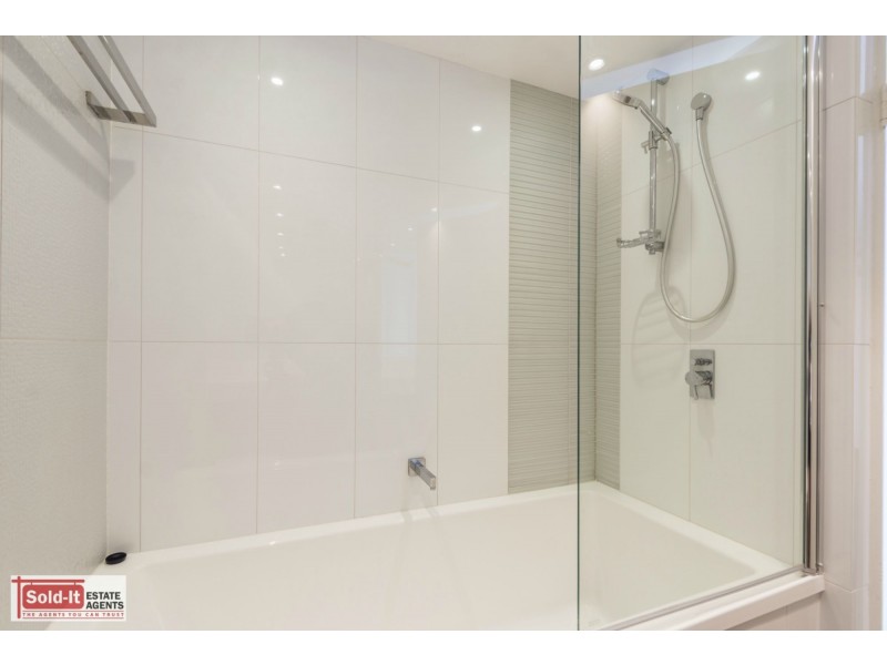 24 Dunmore Terrace, Auchenflower QLD 4066