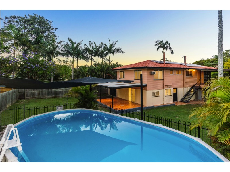 9 Bevlin Court, Albany Creek QLD 4035