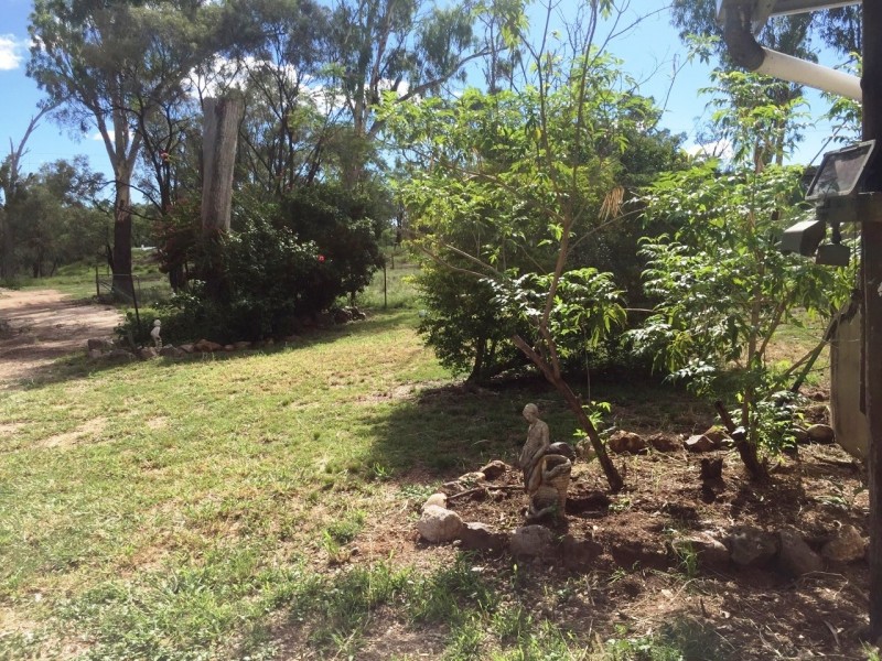 8 Avoca Ave, The Gemfields QLD 4702