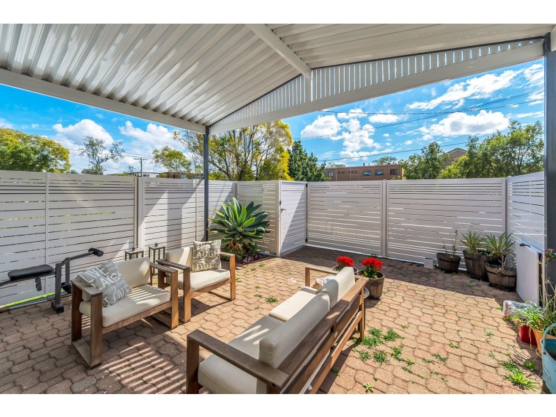19 Hood St, Sherwood QLD 4075