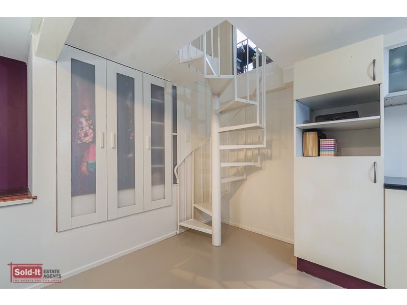 19 Leyland St, Mount Gravatt East QLD 4122