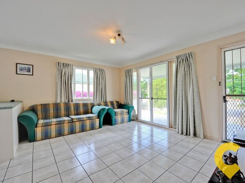 98 Adelaide St, Carina QLD 4152