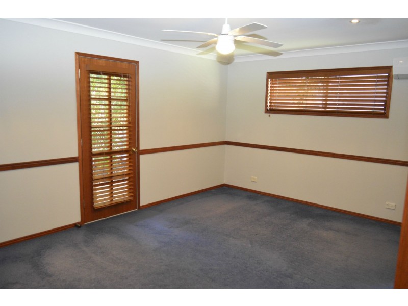 4 Corso Street, Eatons Hill QLD 4037