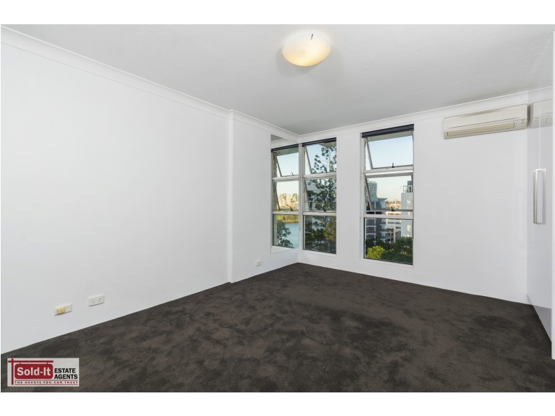 39/24 Dunmore Tce, Auchenflower QLD 4066