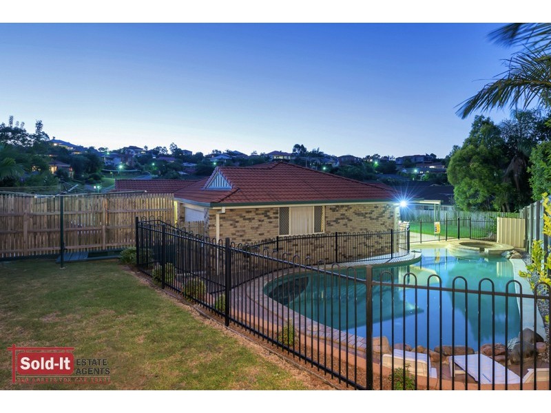 34 Pascali Cres, Eatons Hill QLD 4037