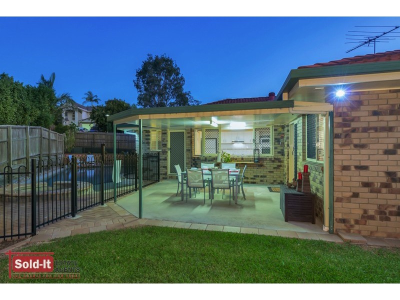 34 Pascali Cres, Eatons Hill QLD 4037