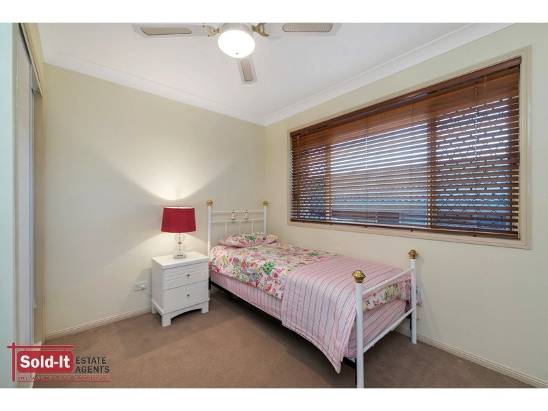 34 Pascali Cres, Eatons Hill QLD 4037