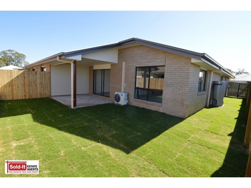 1/11 Nandina Ct, Morayfield QLD 4506