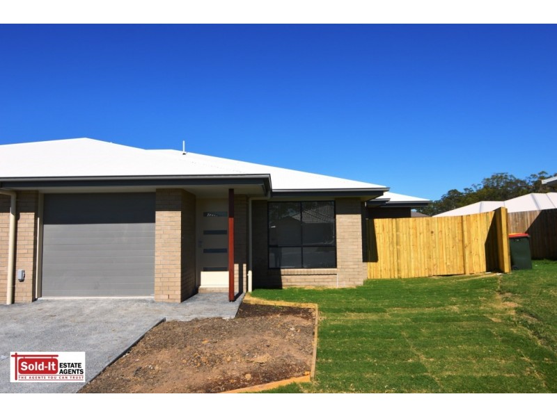 2/11 Nandina Ct, Morayfield QLD 4506